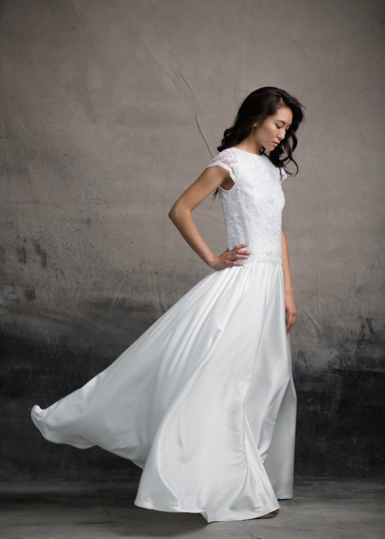Used Wedding Dress Bridal Gowns Plus Size Used Clothes Bales Used Clothes  Bale Second Hand Clothing - China Used Clothing and Bales Used Clothing  price | Made-in-China.com