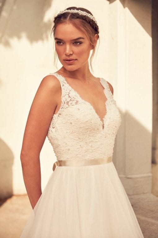 Paloma Blanca 4798 Wedding Dress - Image 2