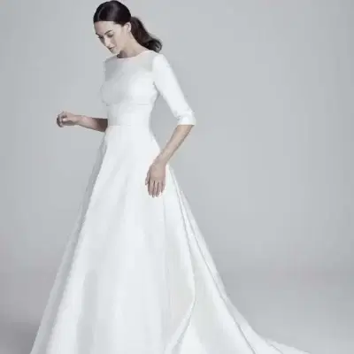 Suzanne Neville Layla